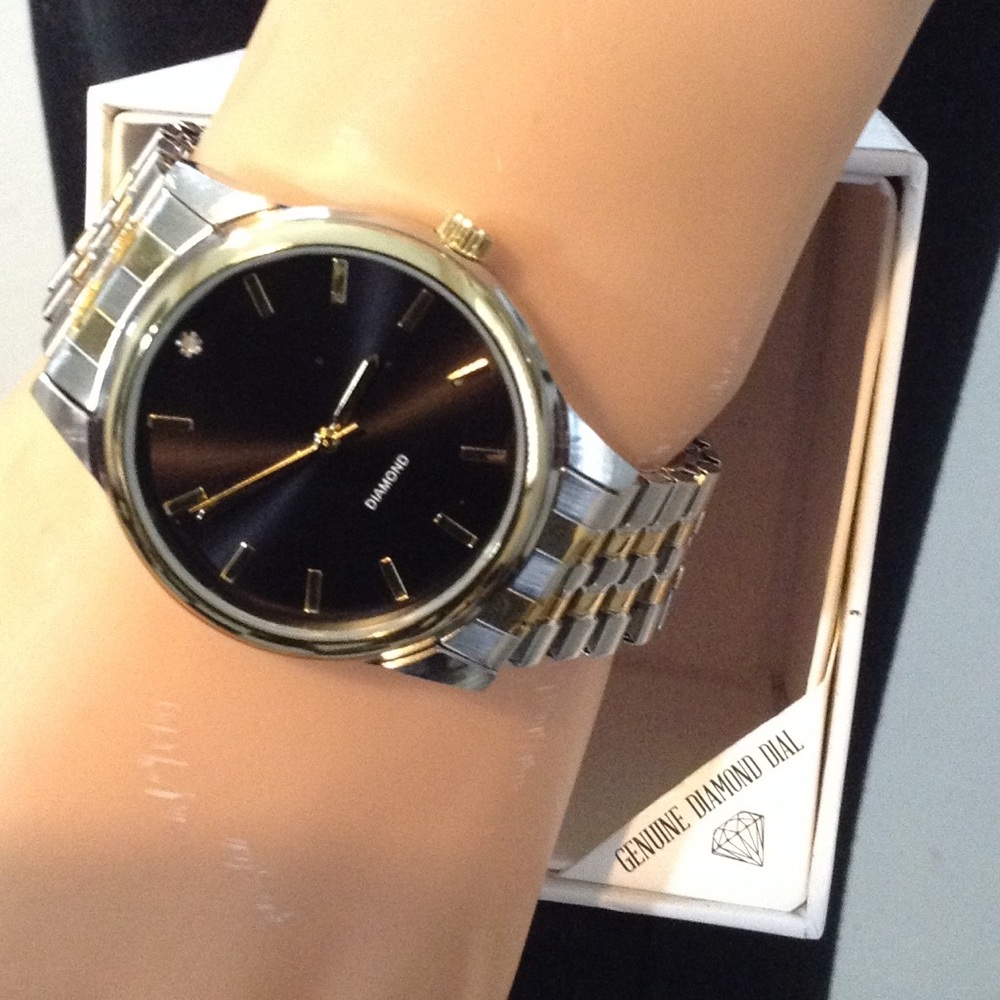 Men's Watch ( Genuine Diamond Dial) - Picture 2 of 6